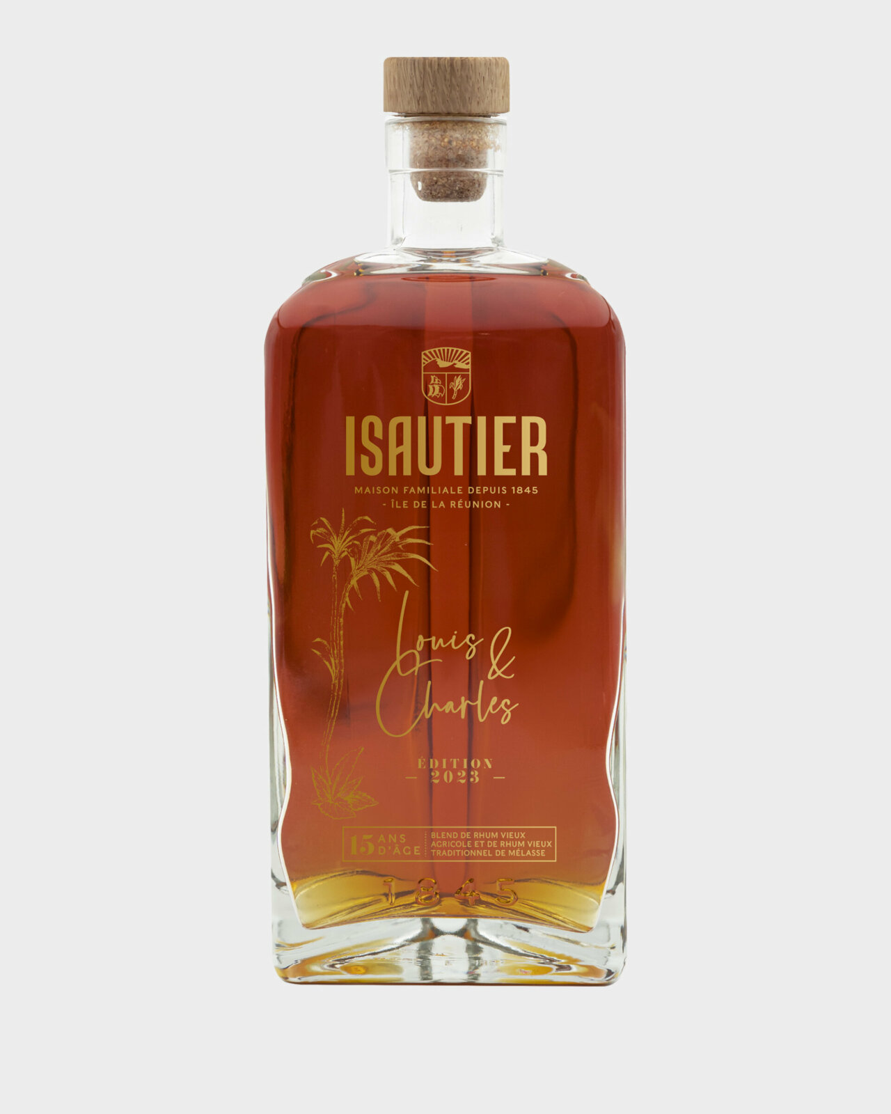 Bouteille de rhum Vieux Louis & Charles Isautier 58% vue de face sur fond neutre.